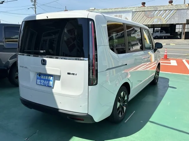 ステップワゴン(ホンダ)e・HEVエアー 8人登録済未使用車 15