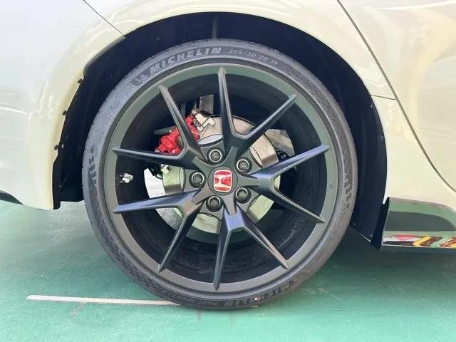 シビック(ホンダ)タイプR登録済未使用車 11