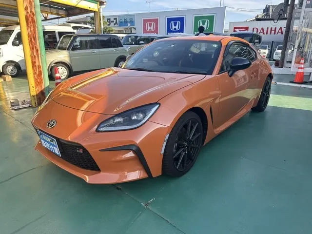 GR86(トヨタ)RZ 10thアニバーサリーLTD 6MTディーラ-試乗車 1