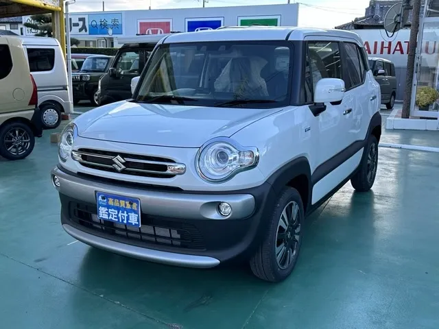 クロスビー(スズキ)ハイブリッドMZ登録済未使用車 1