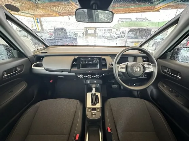 フィット(ホンダ)HOME（ホーム）中古車 5