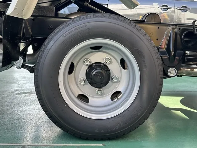 キャンター(三菱)全低床キョウカダンプ ３ｔ　コボレーンレンタ登録済未使用車 6