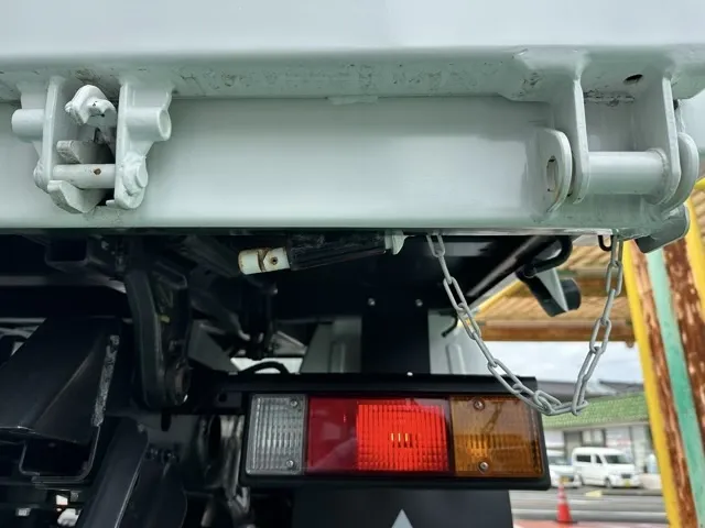 キャンター(三菱)全低床キョウカダンプ ３ｔレンタ登録済未使用車 9