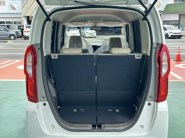 N-BOX(ホンダ)Ｌ届出済未使用車 10