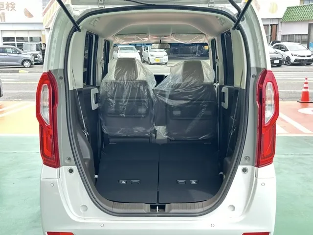 N-BOX(ホンダ)Ｌ届出済未使用車 11