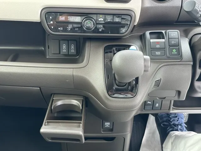 N-BOX(ホンダ)Ｌ届出済未使用車 20