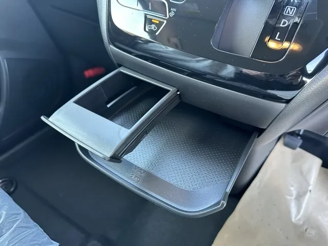 デイズ(ニッサン)ハイウェイスターX新車見本展示有 23
