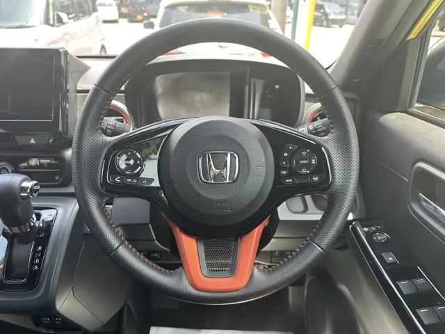 N-ONE(ホンダ)ＲＳ ＡＴ中古車 6