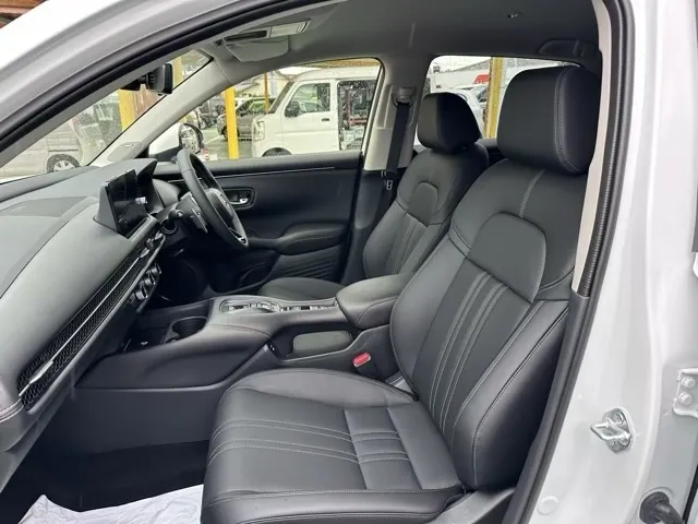 ZR-V(ホンダ)e：HEV Z登録済未使用車 3
