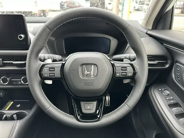 ZR-V(ホンダ)e：HEV Z登録済未使用車 6