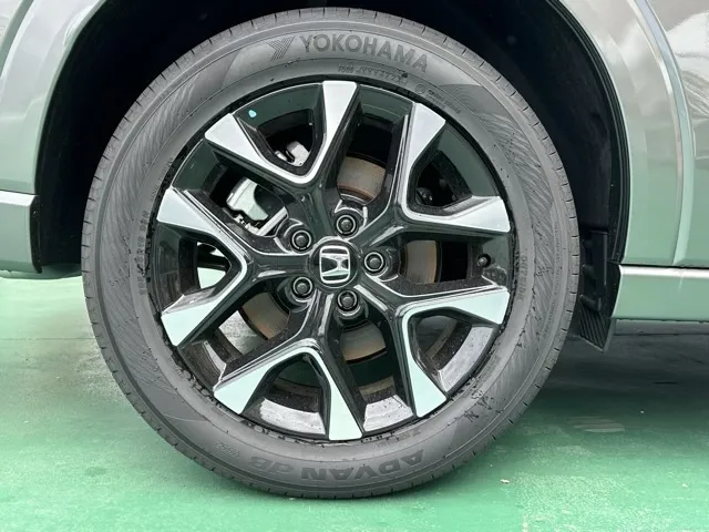 ZR-V(ホンダ)e：HEV Z BSI 後退出庫サポートレス登録済未使用車 13