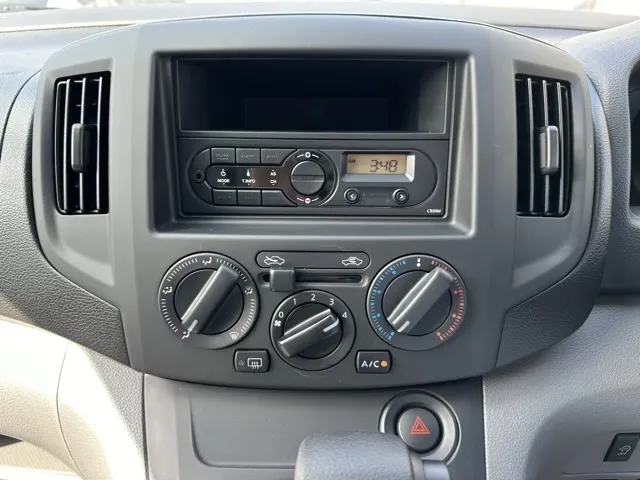 バネット(ニッサン)DX 2人乗登録済未使用車 11