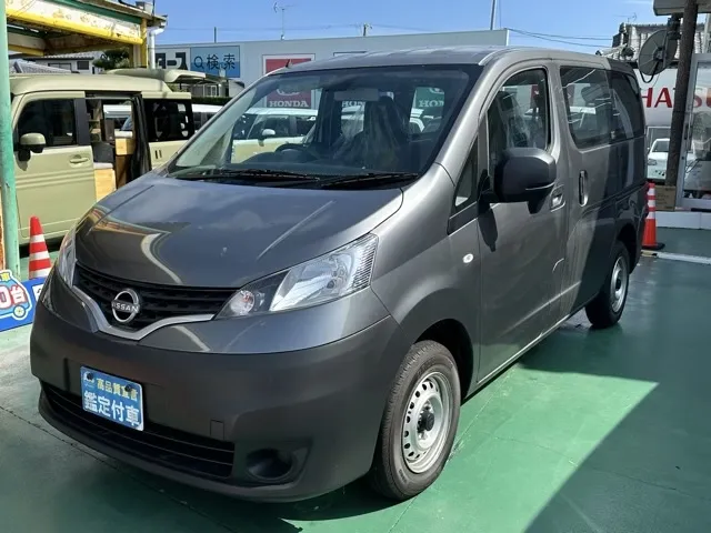 バネット(ニッサン)DX 2人乗登録済未使用車 1