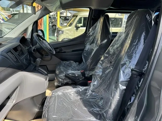 バネット(ニッサン)DX 2人乗登録済未使用車 3