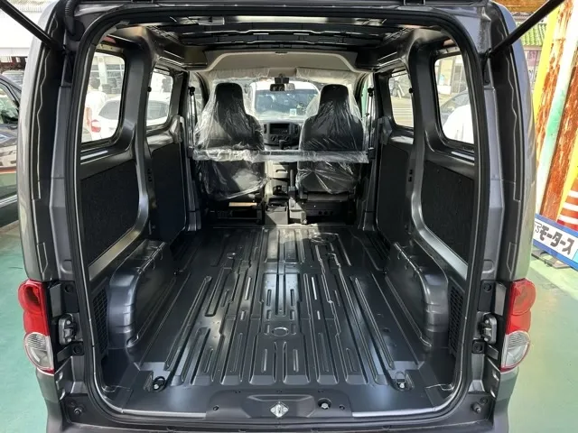 バネット(ニッサン)DX 2人乗登録済未使用車 5