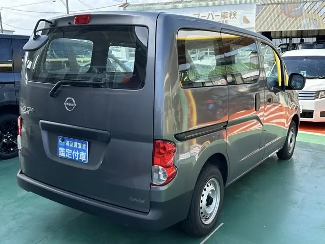 バネット(ニッサン)DX 2人乗登録済未使用車 7