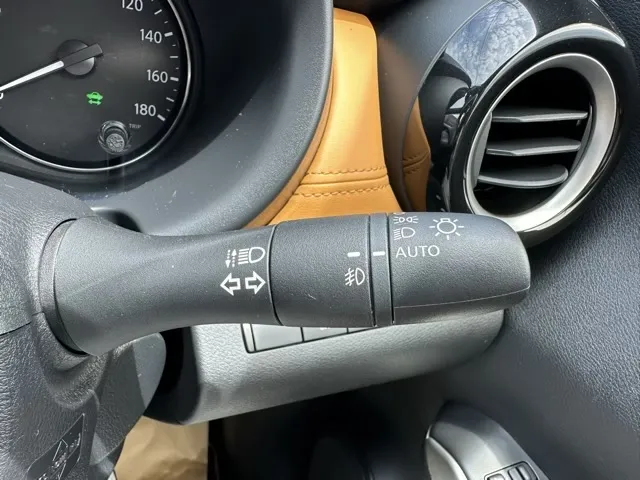 キックス(ニッサン)XツートーンインテリアEDディーラ-試乗車 23