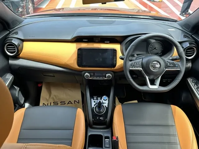 キックス(ニッサン)XツートーンインテリアEDディーラ-試乗車 5