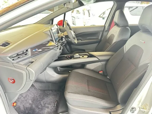 オーラ(ニッサン)ニスモ中古車 3
