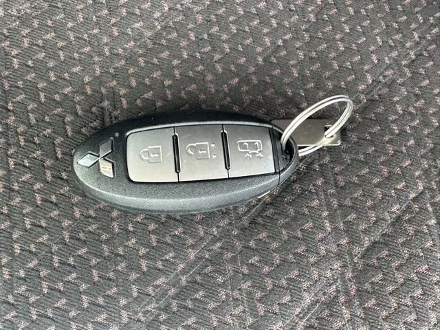eKクロススペース(三菱)マイルドハイブリッドT中古車 27