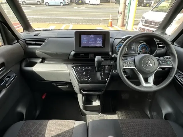 eKクロススペース(三菱)マイルドハイブリッドT中古車 5