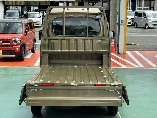 ハイゼット(ダイハツ)ジャンボ エクストラ MT 4WD届出済未使用車 17