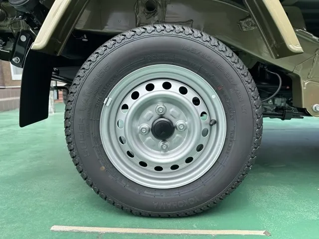ハイゼット(ダイハツ)ジャンボ エクストラ MT 4WD届出済未使用車 7