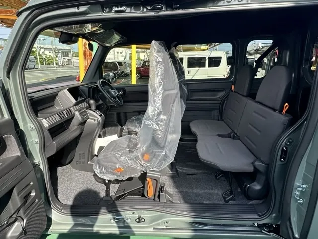 N-VAN(ホンダ)FUNターボ届出済未使用車 5