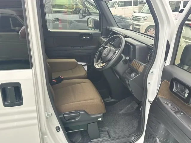 N-VAN FUN スタイルプラスネイチャー 4WD ホンダ 中古車は静岡県