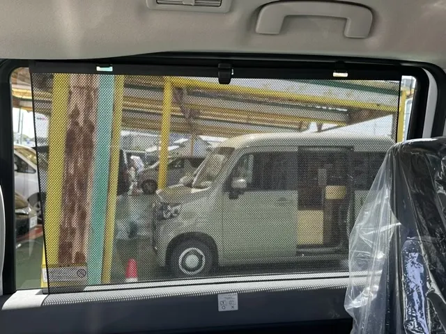 セレナ(ニッサン)eパワールキシオン登録済未使用車 9