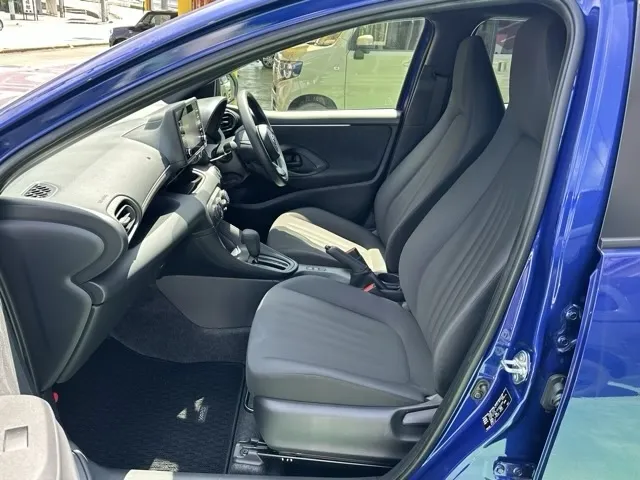ヤリス(トヨタ)X中古車 3