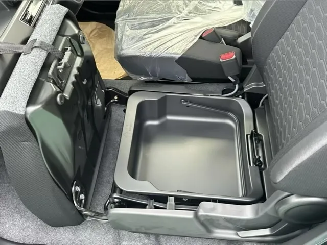 ワゴンR(スズキ)ハイブリッド ZT届出済未使用車 4
