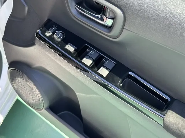 N-ONE(ホンダ)ＲＳ ６ＭＴディーラ-試乗車 10