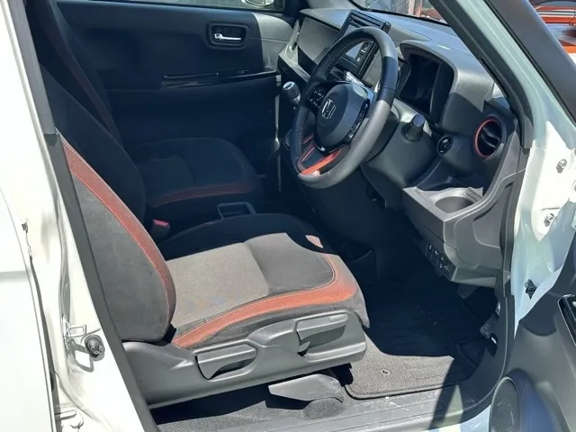 N-ONE(ホンダ)ＲＳ ６ＭＴディーラ-試乗車 11
