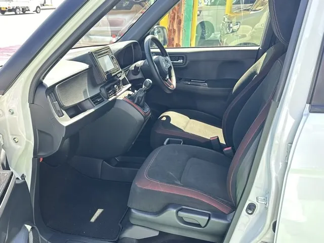 N-ONE(ホンダ)ＲＳ ６ＭＴディーラ-試乗車 3