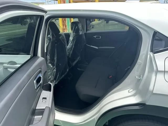 ヴェゼル(ホンダ)e：HEV　X登録済未使用車 4