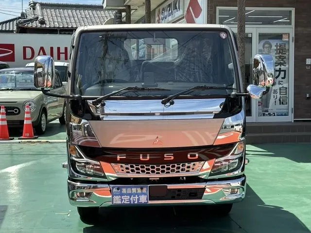 キャンター(三菱)全低床 平ボディ ２ｔ カスタム登録済未使用車 28