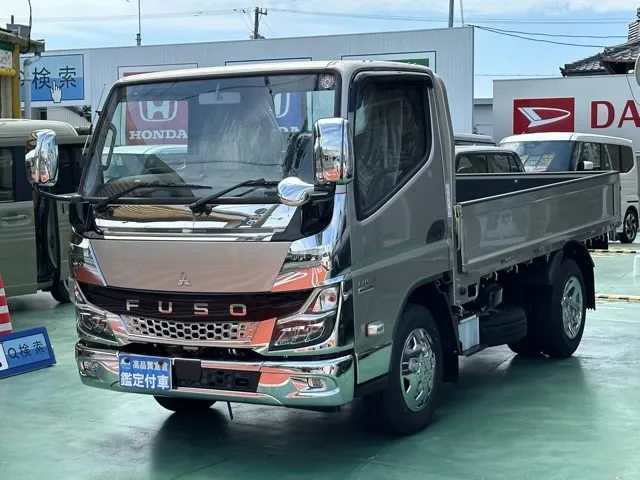 キャンター(三菱)全低床 平ボディ ２ｔ カスタム登録済未使用車 1