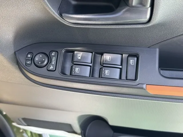 タント(ダイハツ)ファンクロスターボ  パノラマUGP届出済未使用車 16