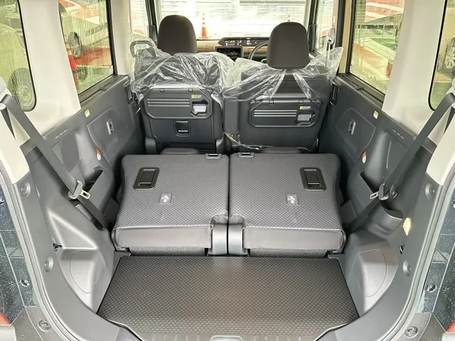 タント(ダイハツ)ファンクロスターボ  パノラマUGP届出済未使用車 12