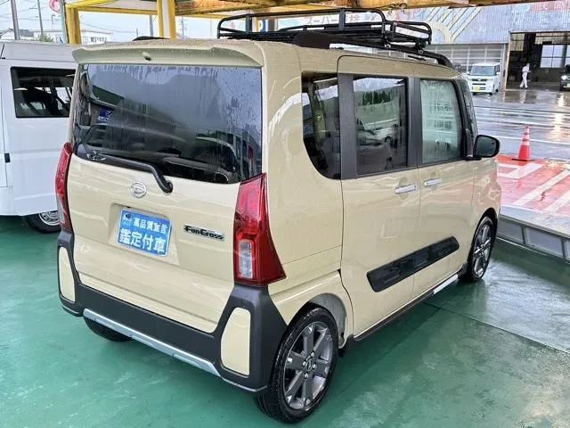 タント(ダイハツ)ファンクロスターボ  パノラマUGP届出済未使用車 14