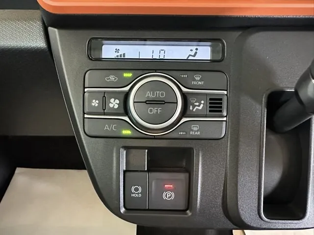 タント(ダイハツ)ファンクロスターボ  パノラマUGP届出済未使用車 19