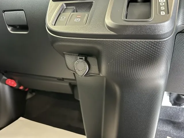 タント(ダイハツ)ファンクロスターボ  パノラマUGP届出済未使用車 20