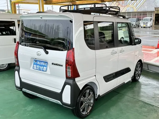 タント(ダイハツ)ファンクロスターボ  パノラマUGP届出済未使用車 12