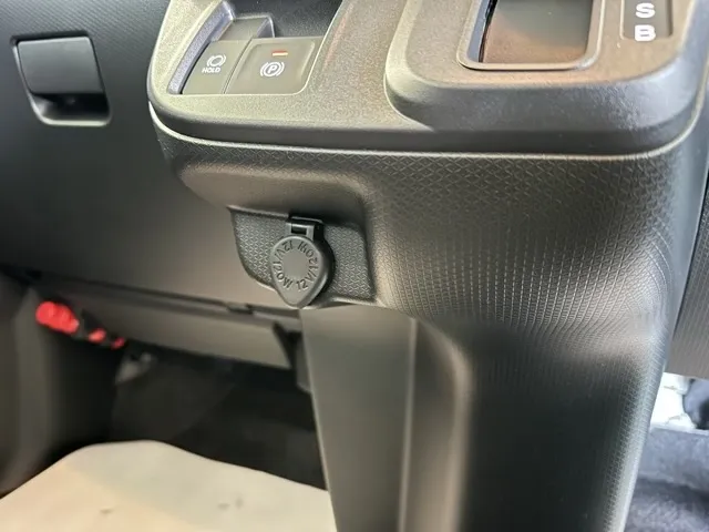 タント(ダイハツ)ファンクロスターボ  パノラマUGP届出済未使用車 19