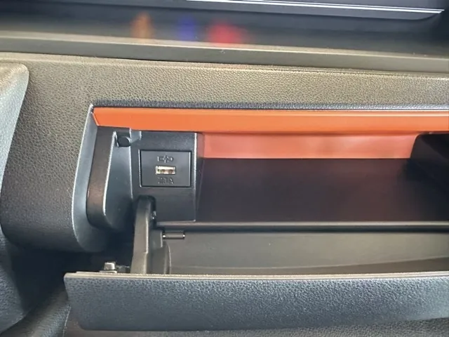 タント(ダイハツ)ファンクロスターボ  パノラマUGP届出済未使用車 21