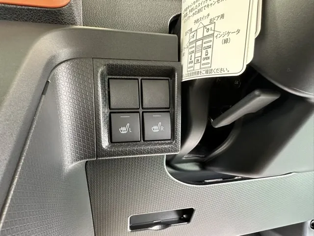 タント(ダイハツ)ファンクロス パノラマUGP届出済未使用車 21