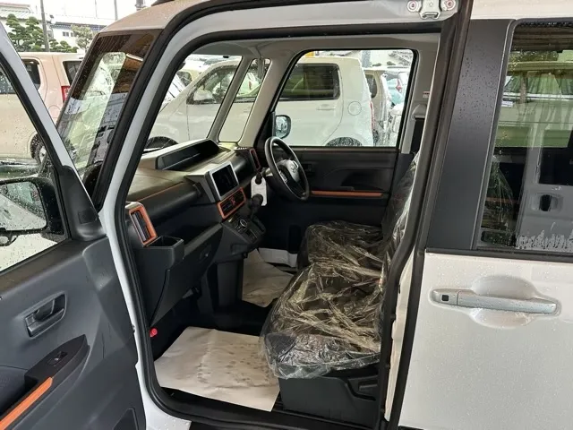 タント(ダイハツ)ファンクロス パノラマUGP届出済未使用車 3
