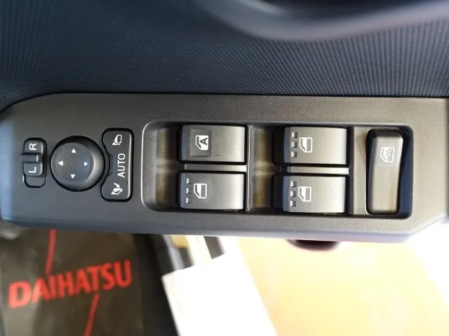 タフト(ダイハツ)Ｇ クロムベンチャー届出済未使用車 12