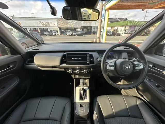 フィット(ホンダ)e：HEV リュクス中古車 5